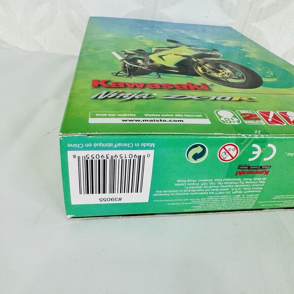 Maisto Kawasaki Ninja ZX-10R Black 1/12 Scale Model Kit #39055 - Picture 7 of 9